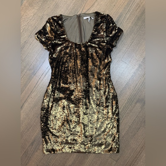 Halston Heritage Dresses & Skirts - Halston Heritage Gold and Black Sequin Dress-Size 8